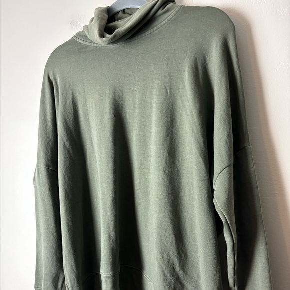 PINK VICTORIA SECRET • Women’s Olive Green Relaxed Fit Cowl Neck Sweatshirt Sz S - Picture 3 of 6